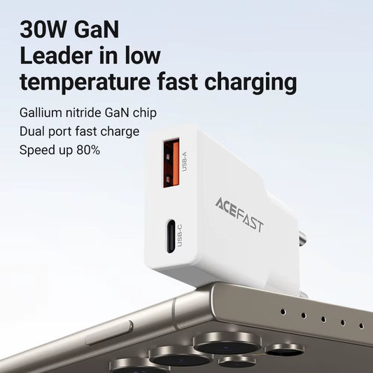 EU 30W Gan Ultra Thin Fast Charging USB C Phone Charger for Iphone 16/15 Pro Max PD QC3.0 Travel Adapter for Samsung S24